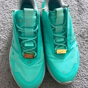 Nike AirMax NYC edition size 8